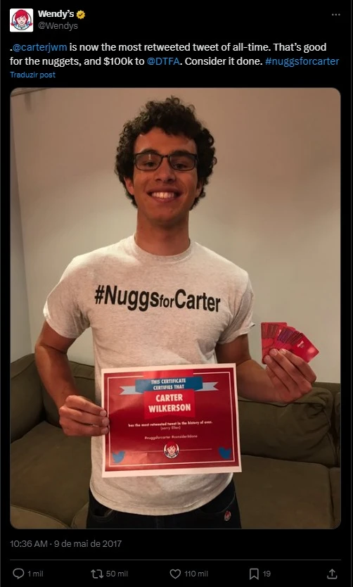 5 ideias de Marketing que todo CMO deveria conferir! Carter Wilkerson com camiseta #NuggsForCarter