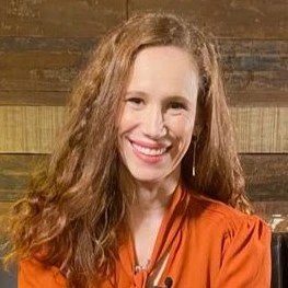 Agência de Marketing Digital com 17 anos Roberta Maia