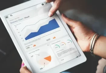 grafico-de-negocios-no-tablet